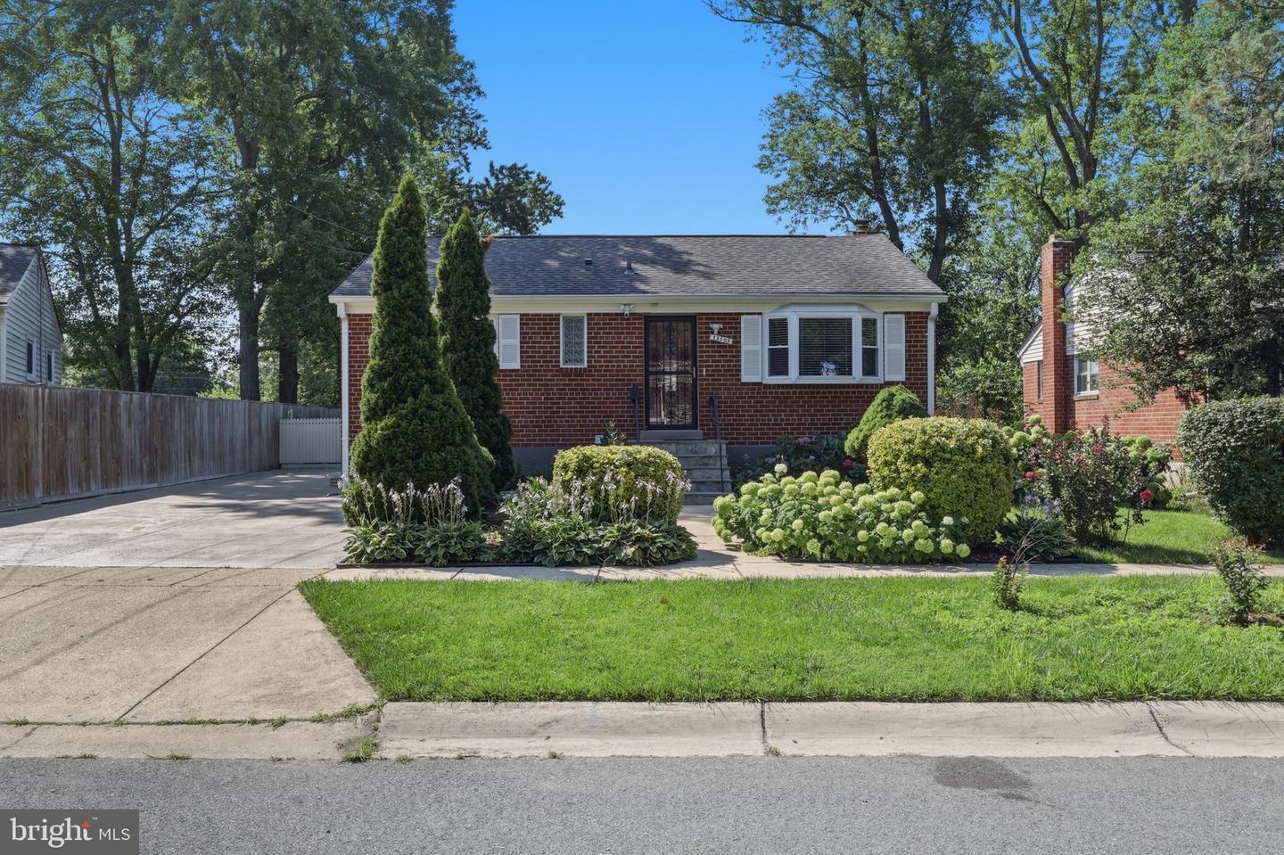 13105 Hallet Court