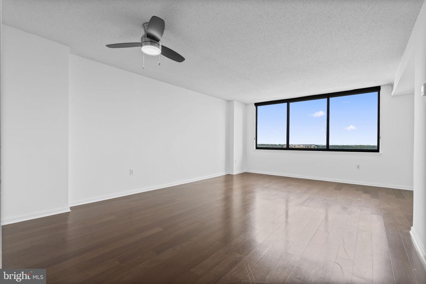 10101 Grosvenor Place #2013