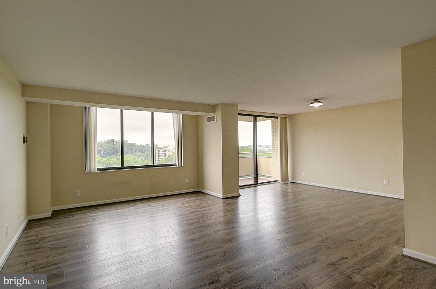 5225 Pooks Hill Road #1511n