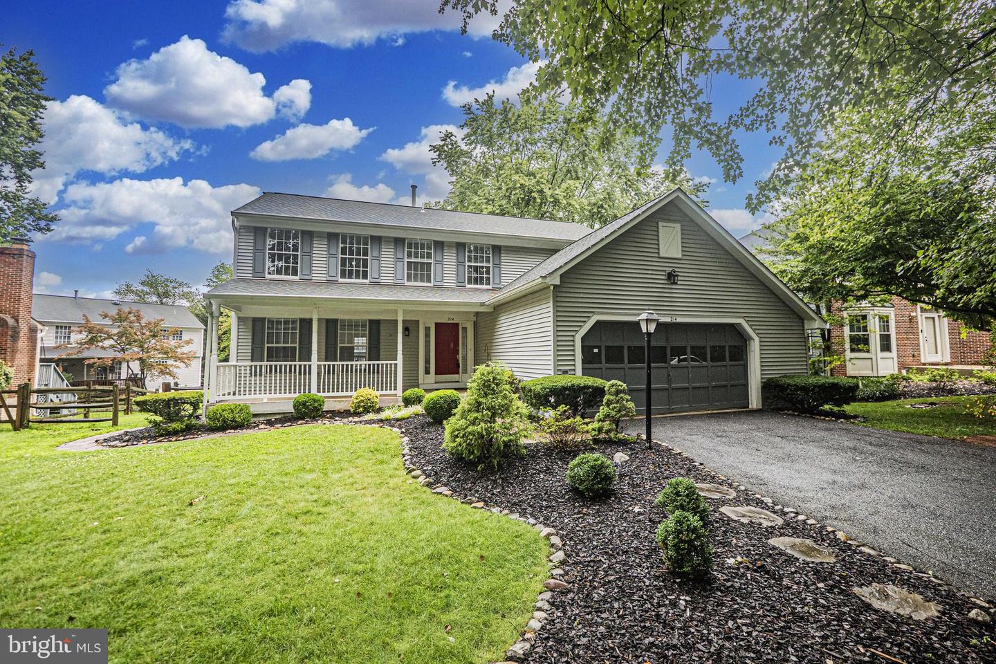 214 Bookham Lane