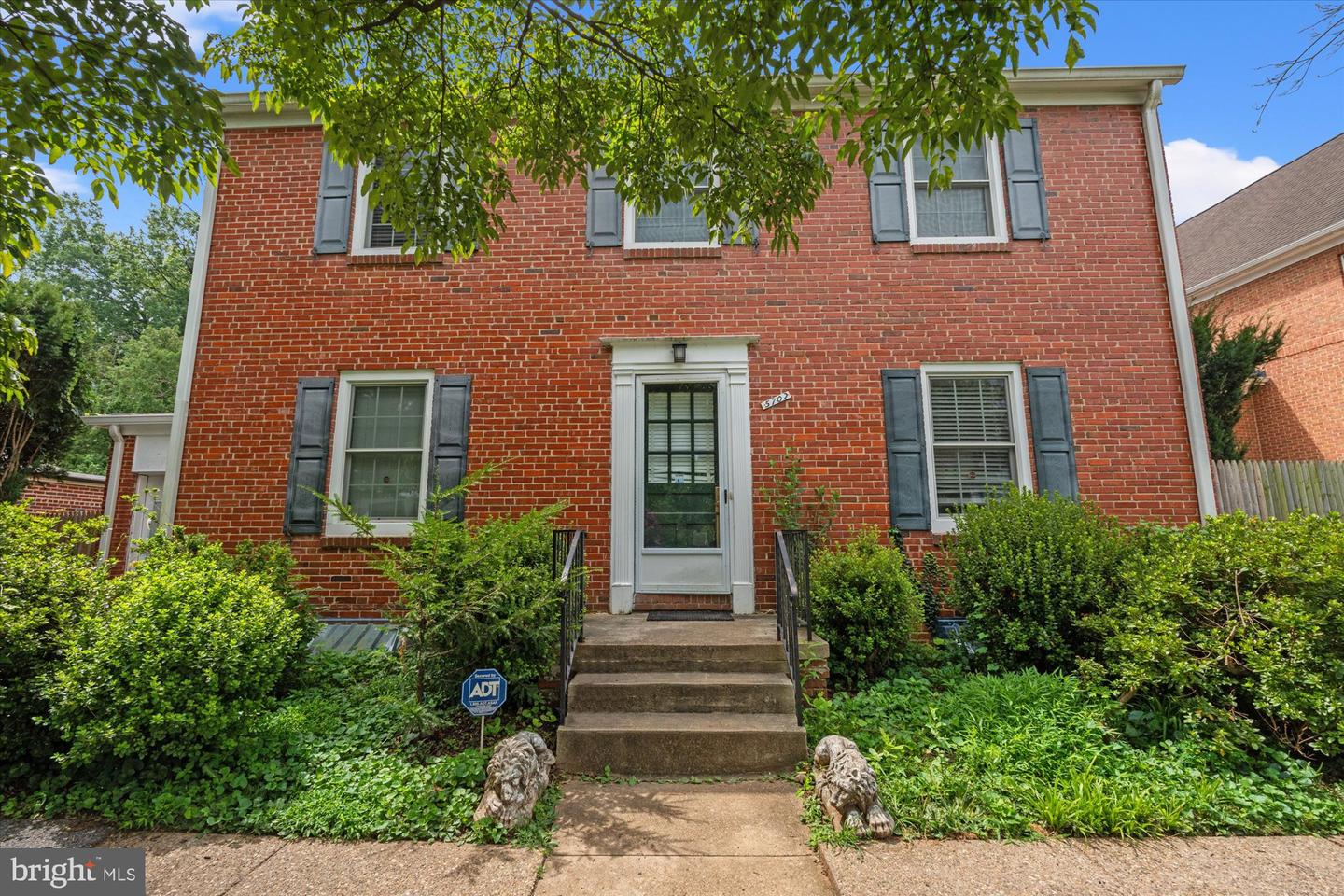 5702 Maiden Lane, Bethesda