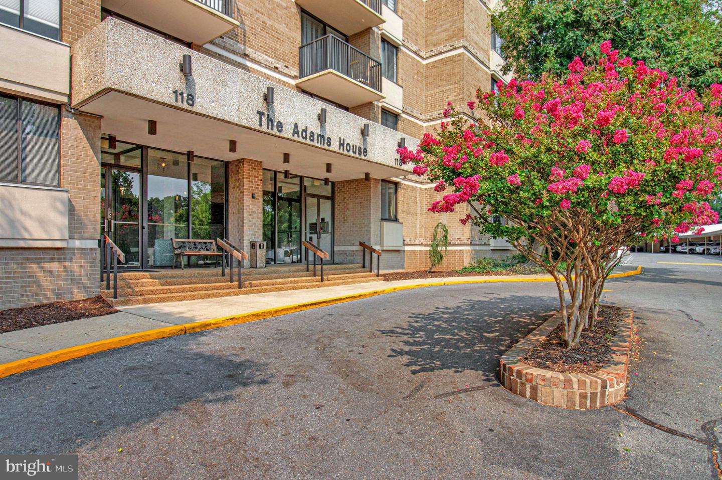 118 Monroe Street #1005