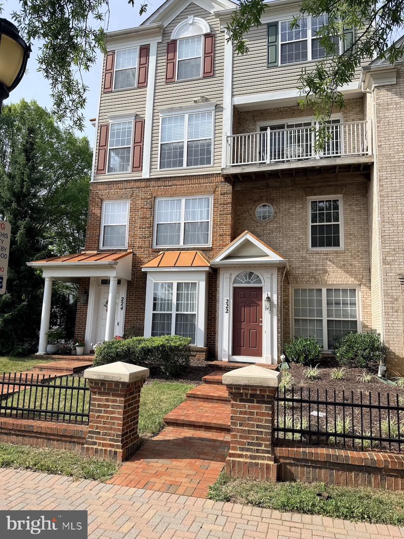222 Fallsgrove Boulevard #2