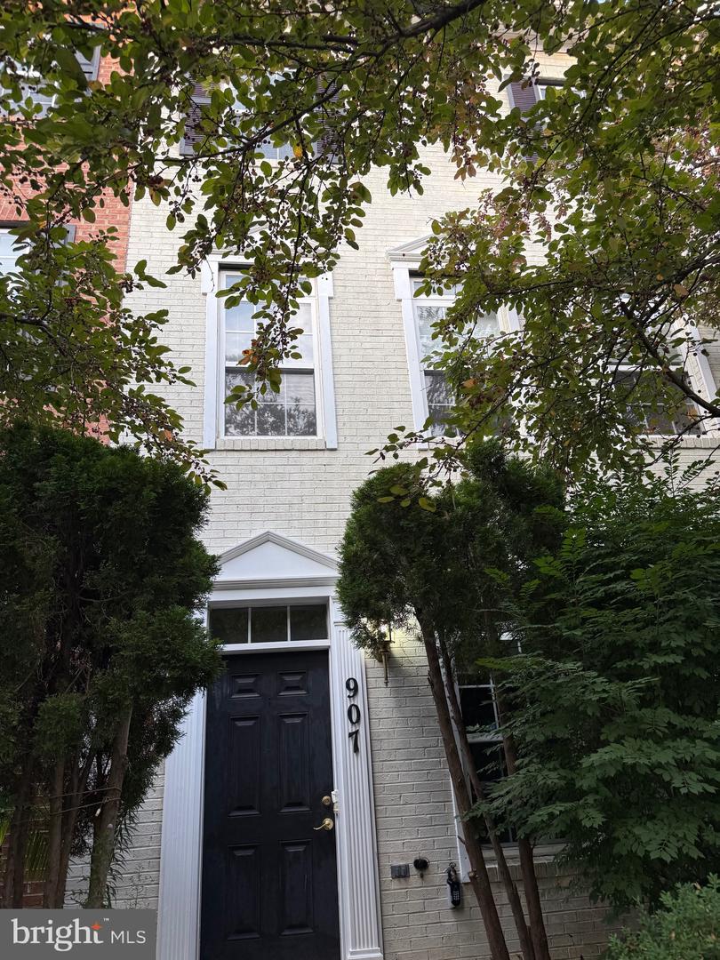 907 Pleasant Drive