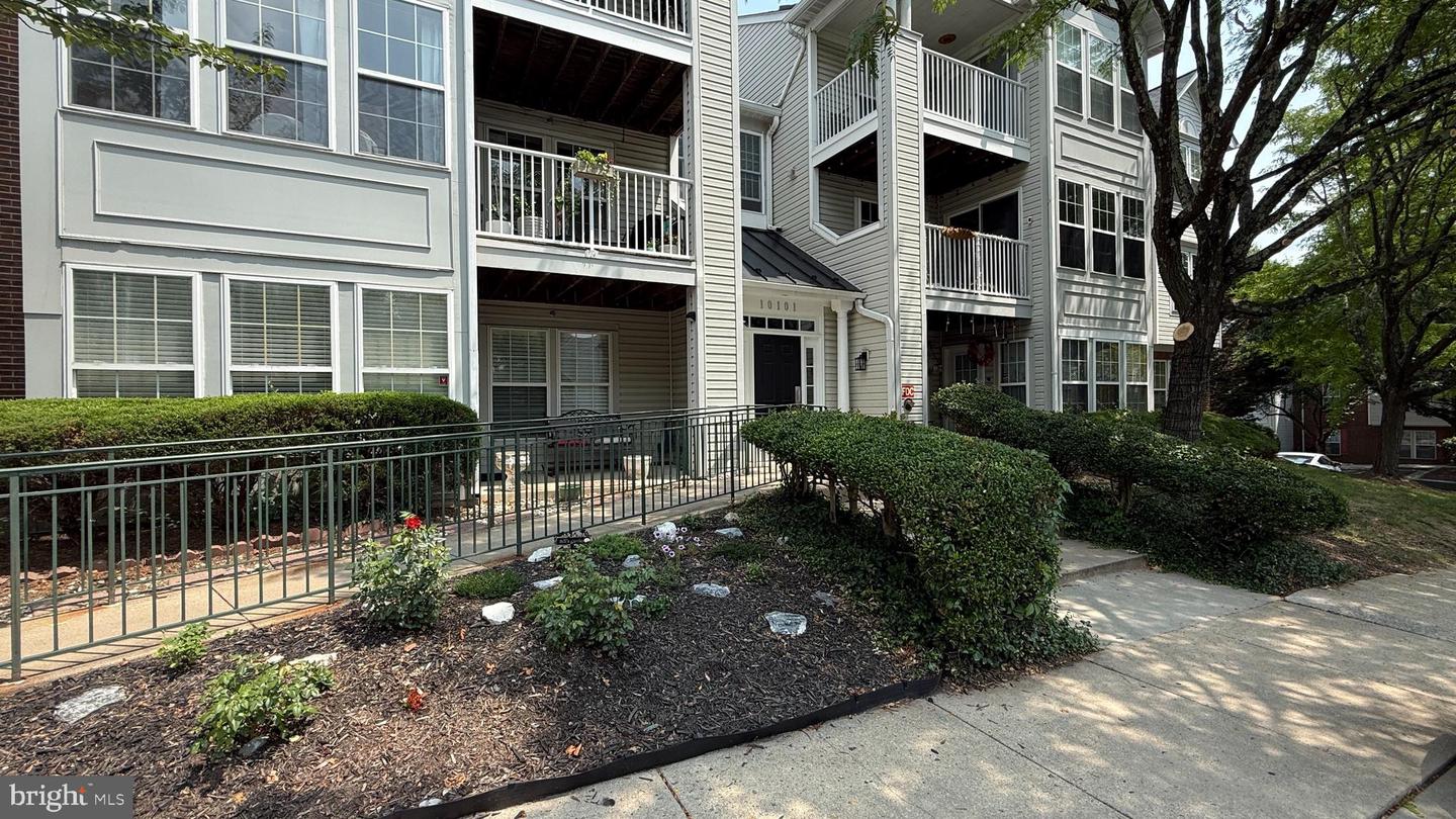 10101 Ridge Manor Terrace #b