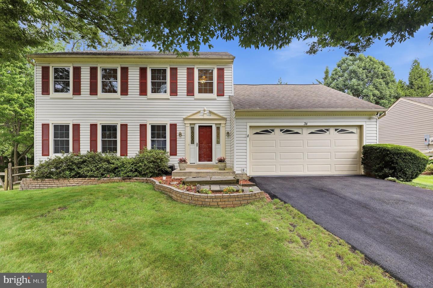 34 Spinning Wheel Court, Germantown