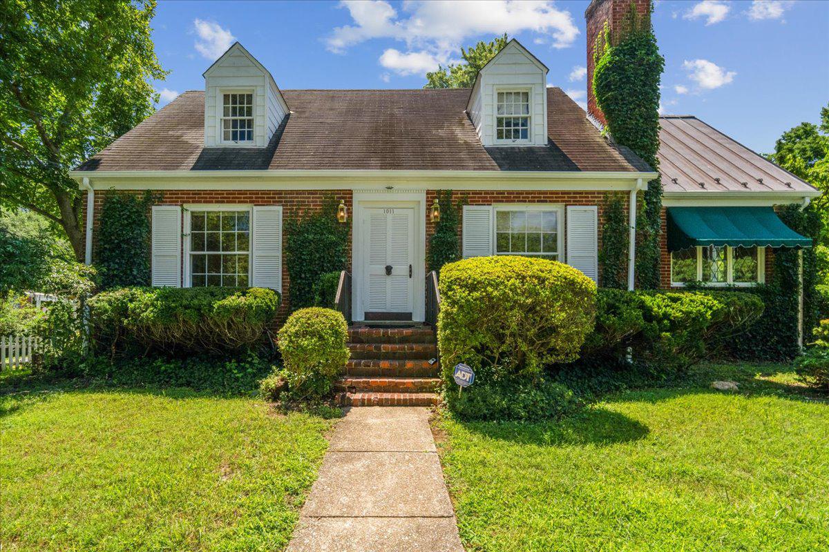 1011 W Nolcrest Drive
