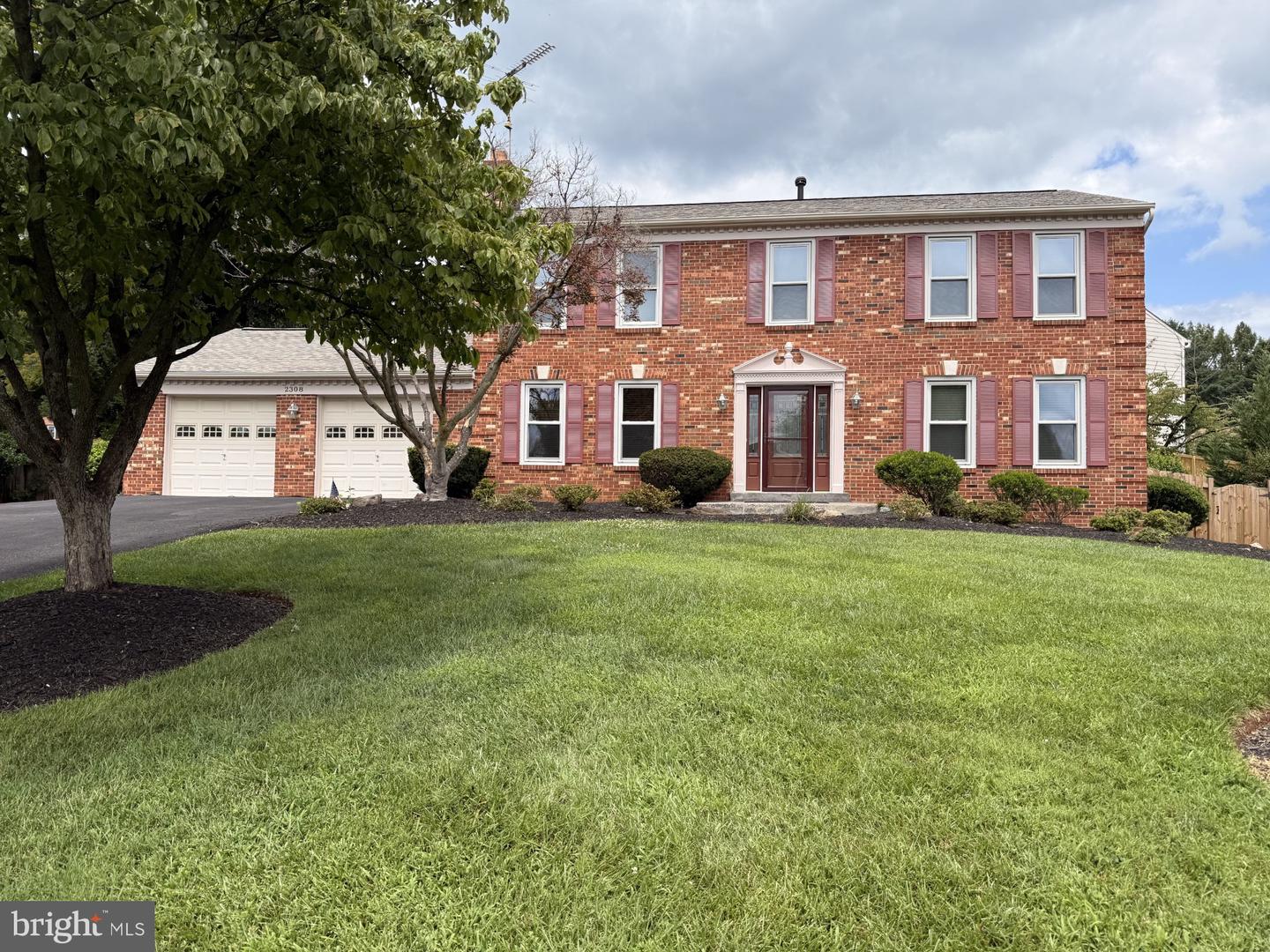 2308 Laurelwood Terrace