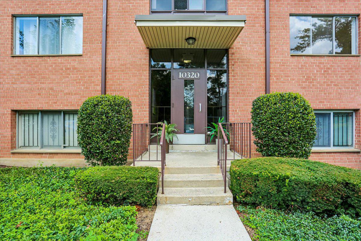 10320 Rockville Pike #201