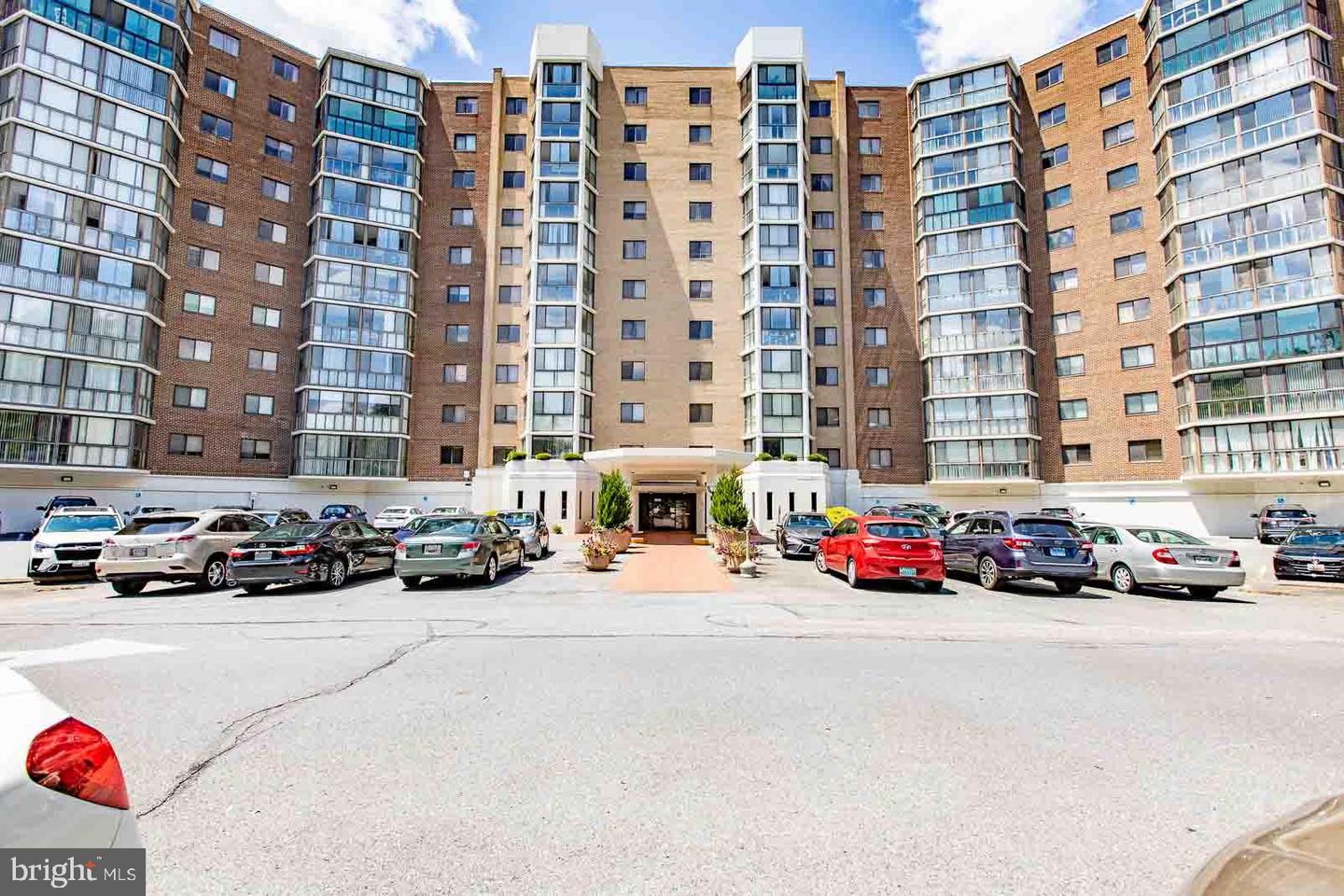 15115 Interlachen Drive #3-309