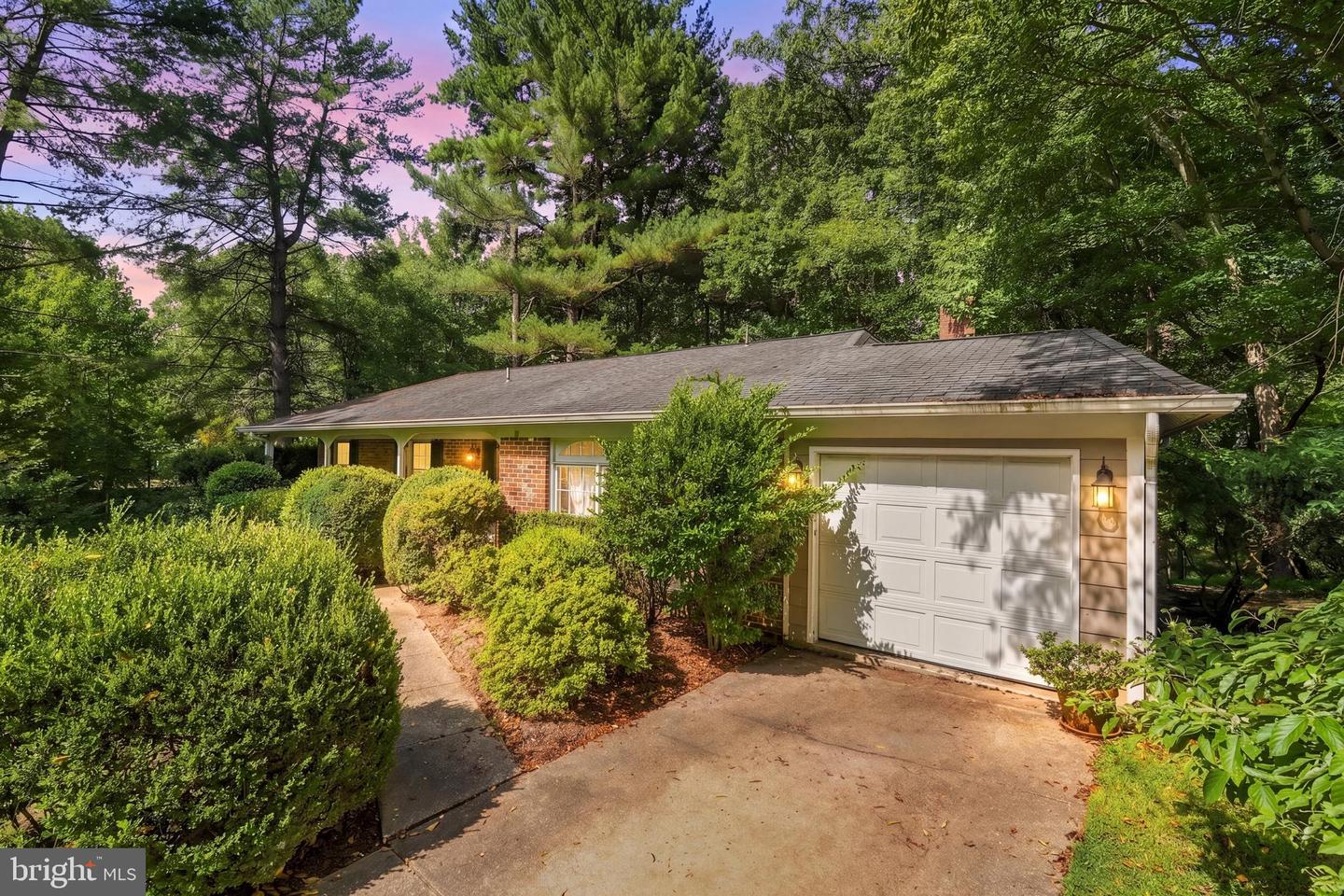 11504 Parkedge Drive