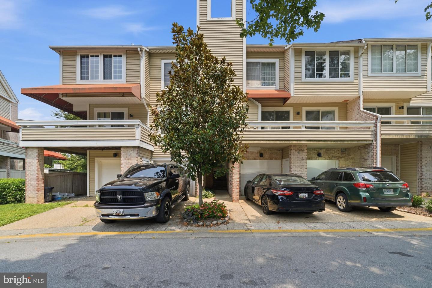 9843 Dockside Terrace