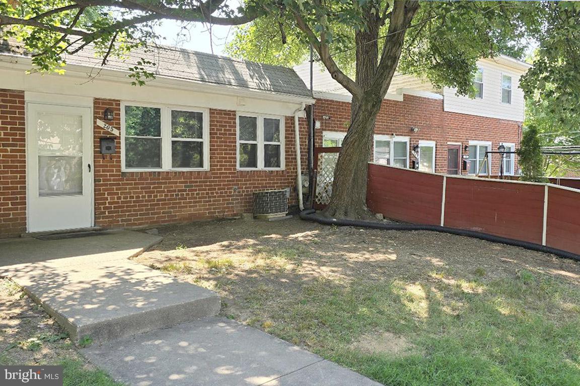 205 N Adams Street