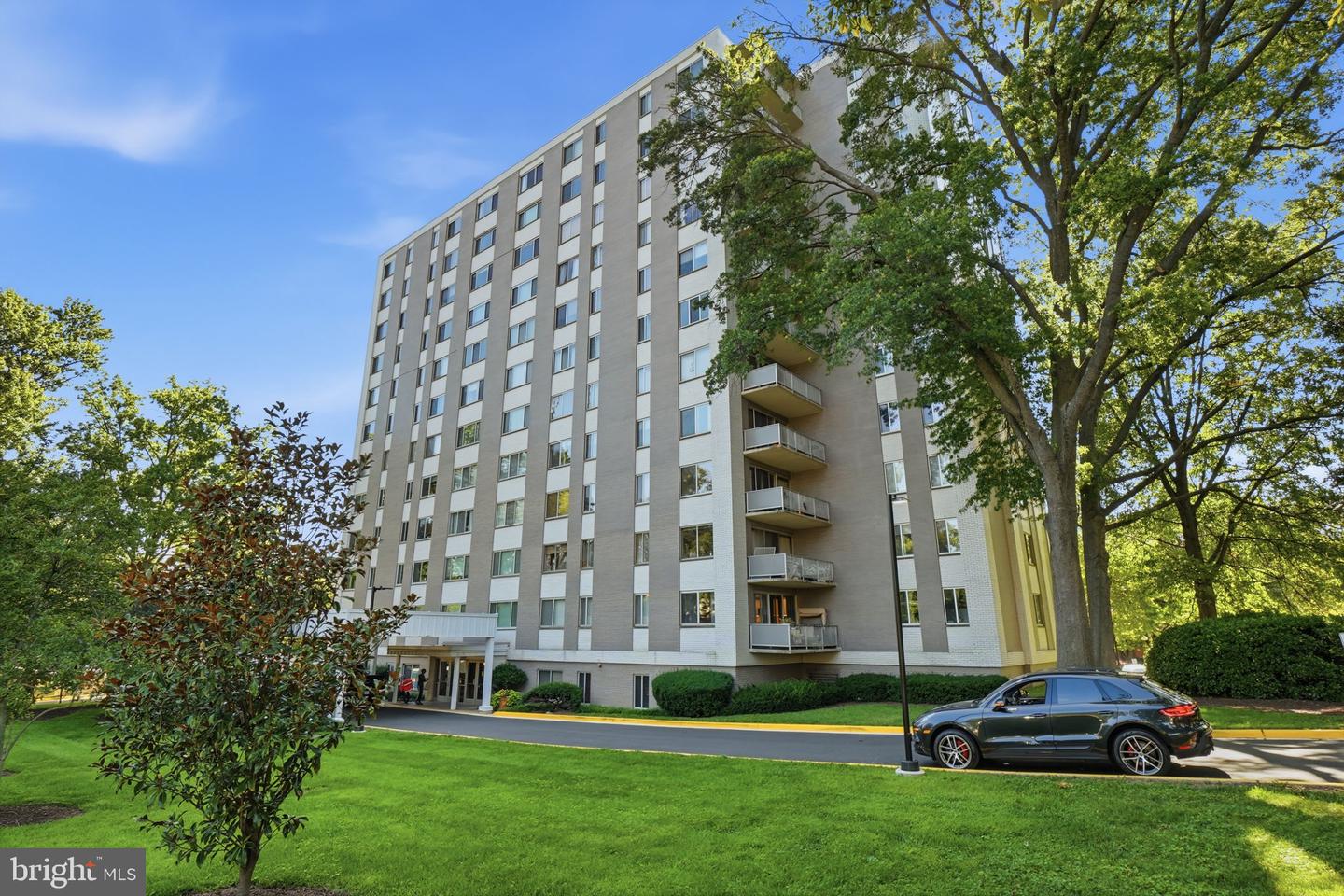 8315 North Brook Lane #901 - West Building