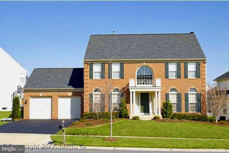 2811 Abbey Manor Circle