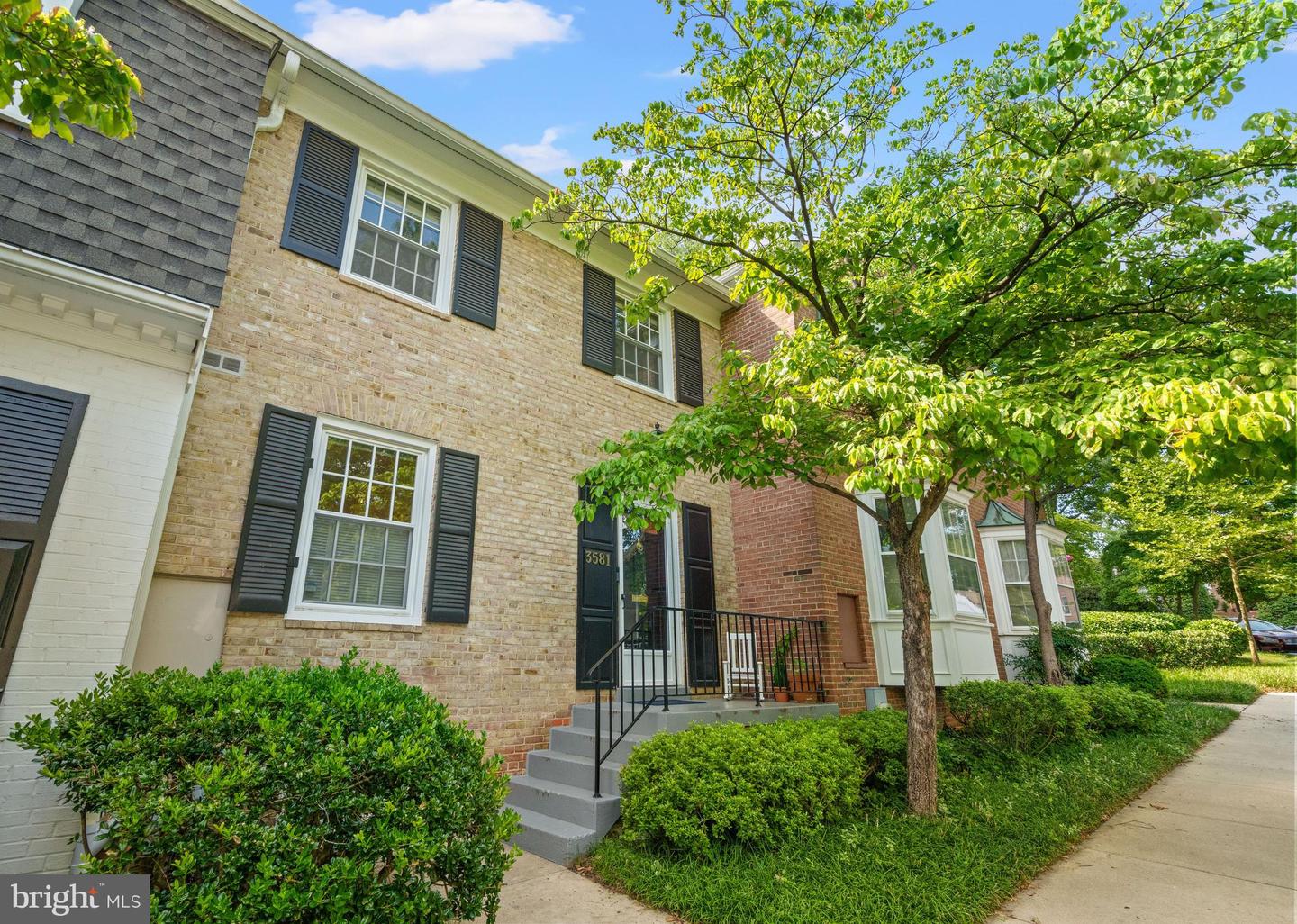 3581 Hamlet Place