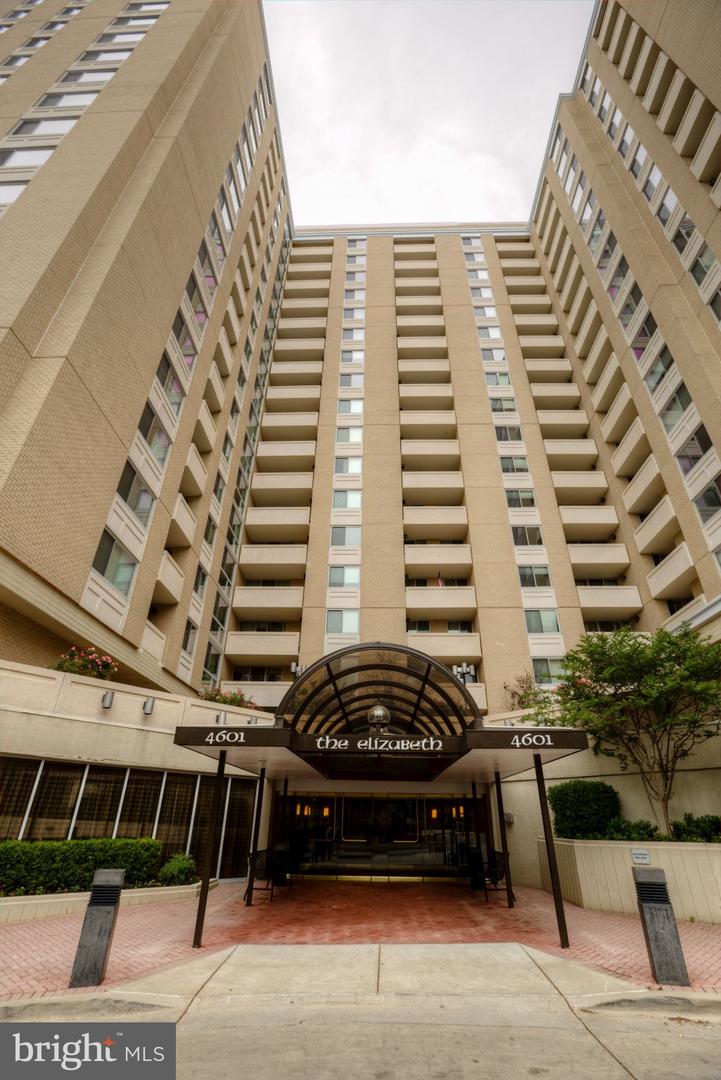 4601 N Park Avenue #p210