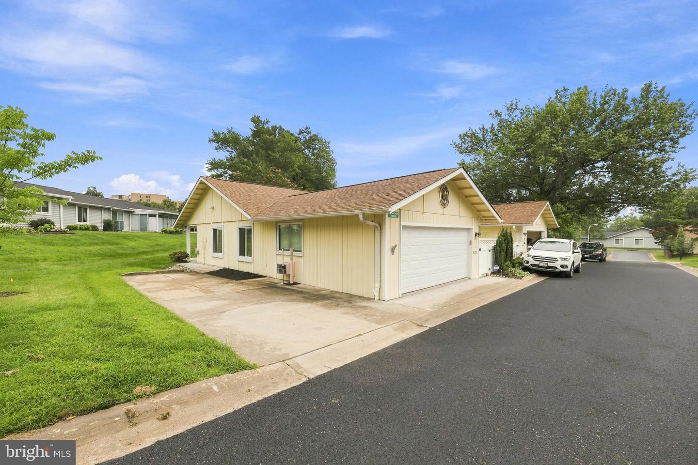 15219 Tottenham Terrace #27-A