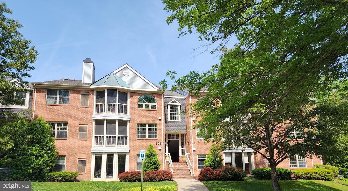 806 Amber Tree Court #806-303