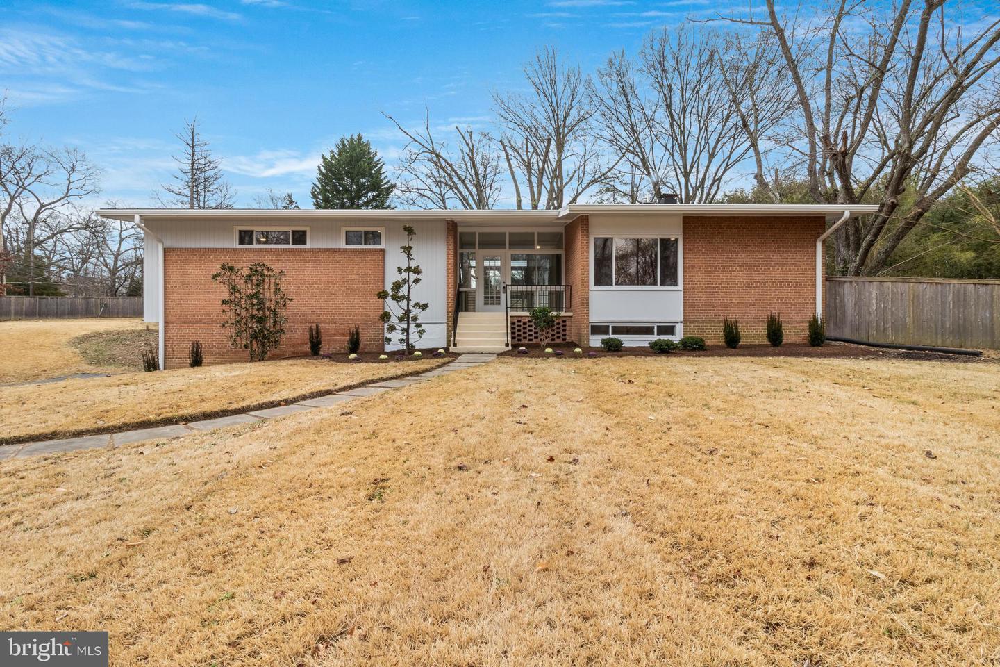 8605 Old Branch Avenue, Clinton