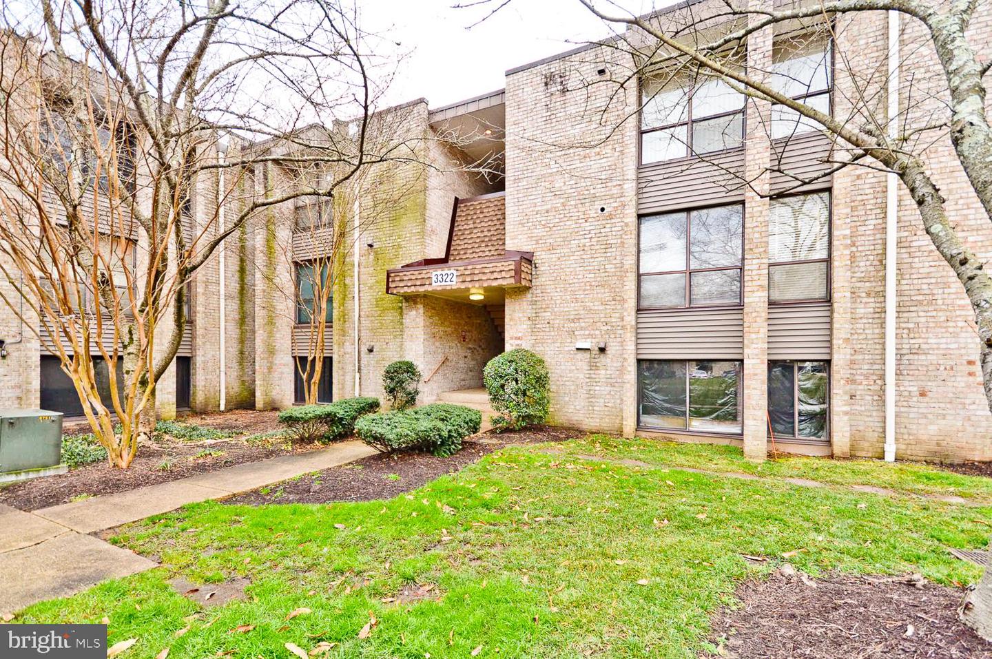 3322 Huntley Square Drive #b-1, Temple Hills