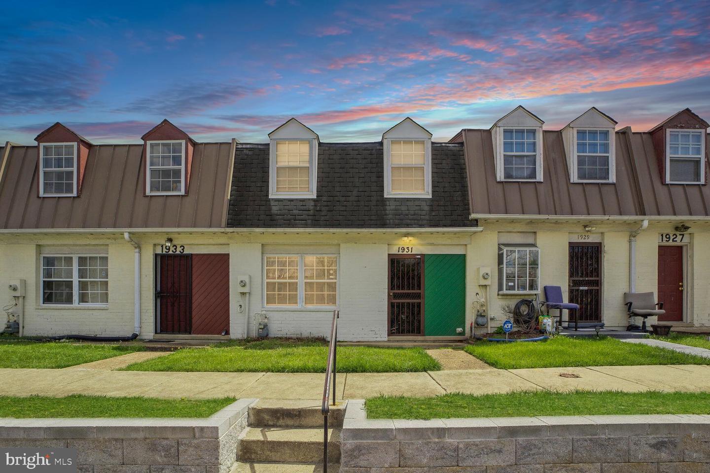 1931 Village Green Drive #u-203, Hyattsville