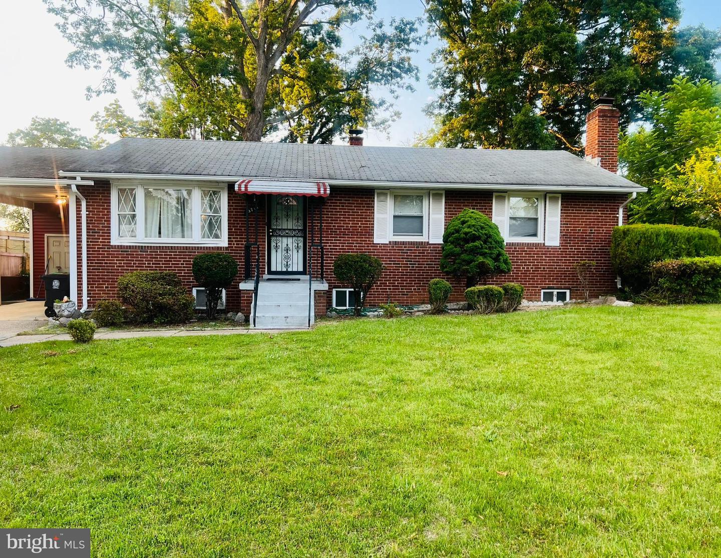 5710 Spruce Drive, Clinton