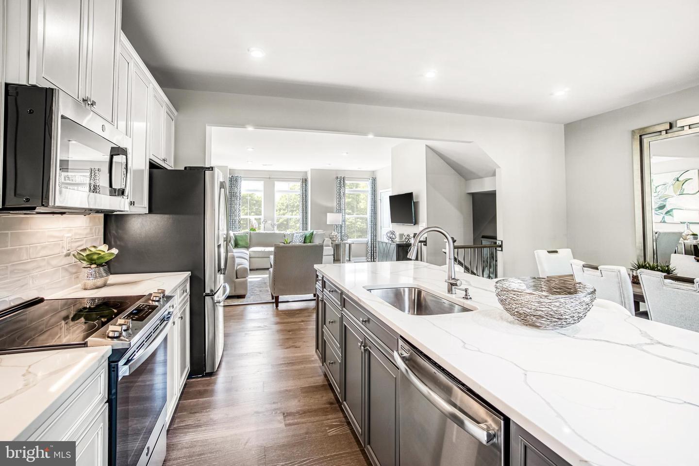 8409 Hamlin Street #104e, Glenarden