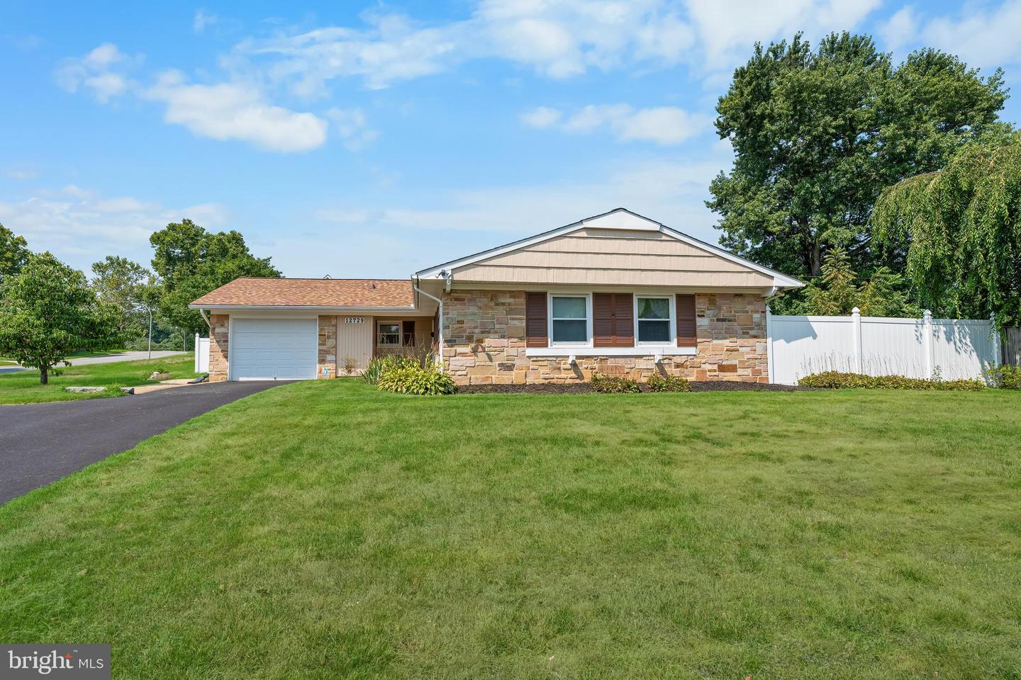 12729 Buckingham Drive, Bowie