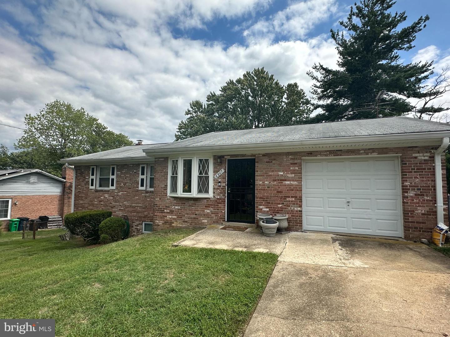 6907 Northgate Parkway, Clinton