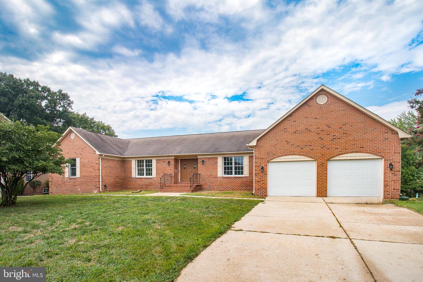 909 Amer Drive, Fort Washington