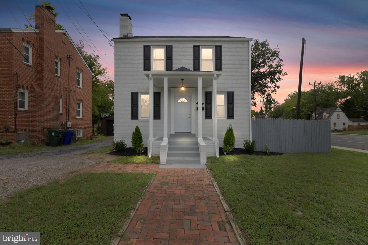 8901 48th Avenue, College Park