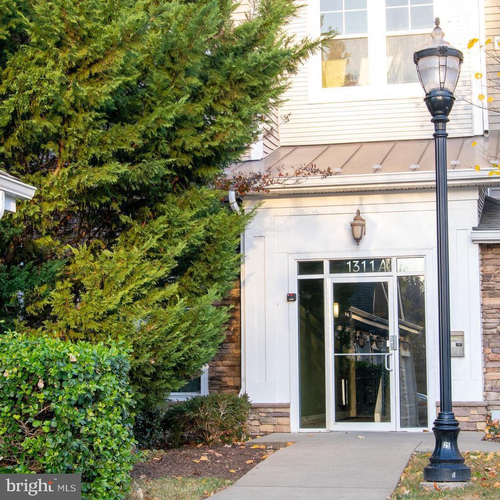 1311 A Karen Boulevard #204, Capitol Heights