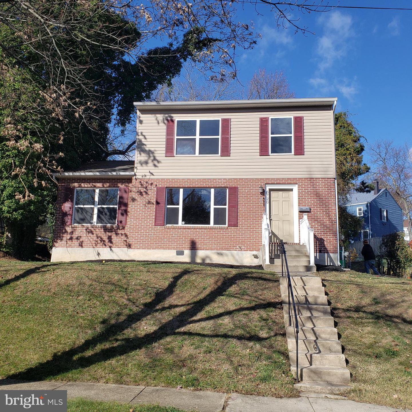 6720 Knollbrook Drive, Hyattsville