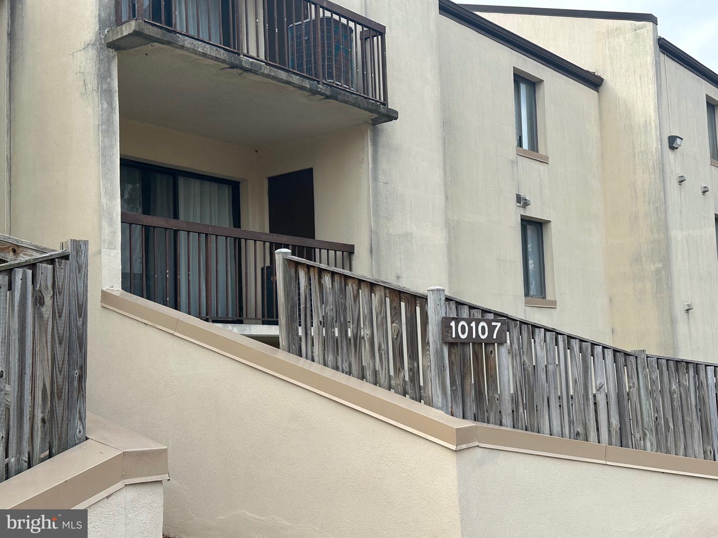 10107 Prince Place #302-9b, Upper Marlboro