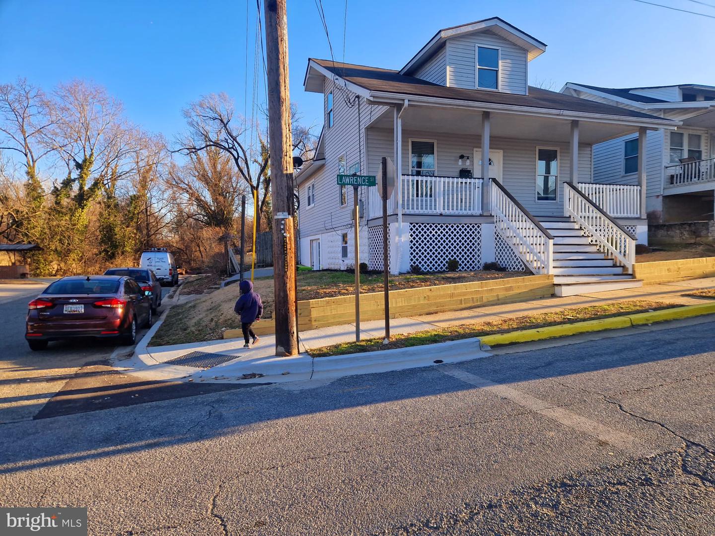 4017 Lawrence Street, Brentwood