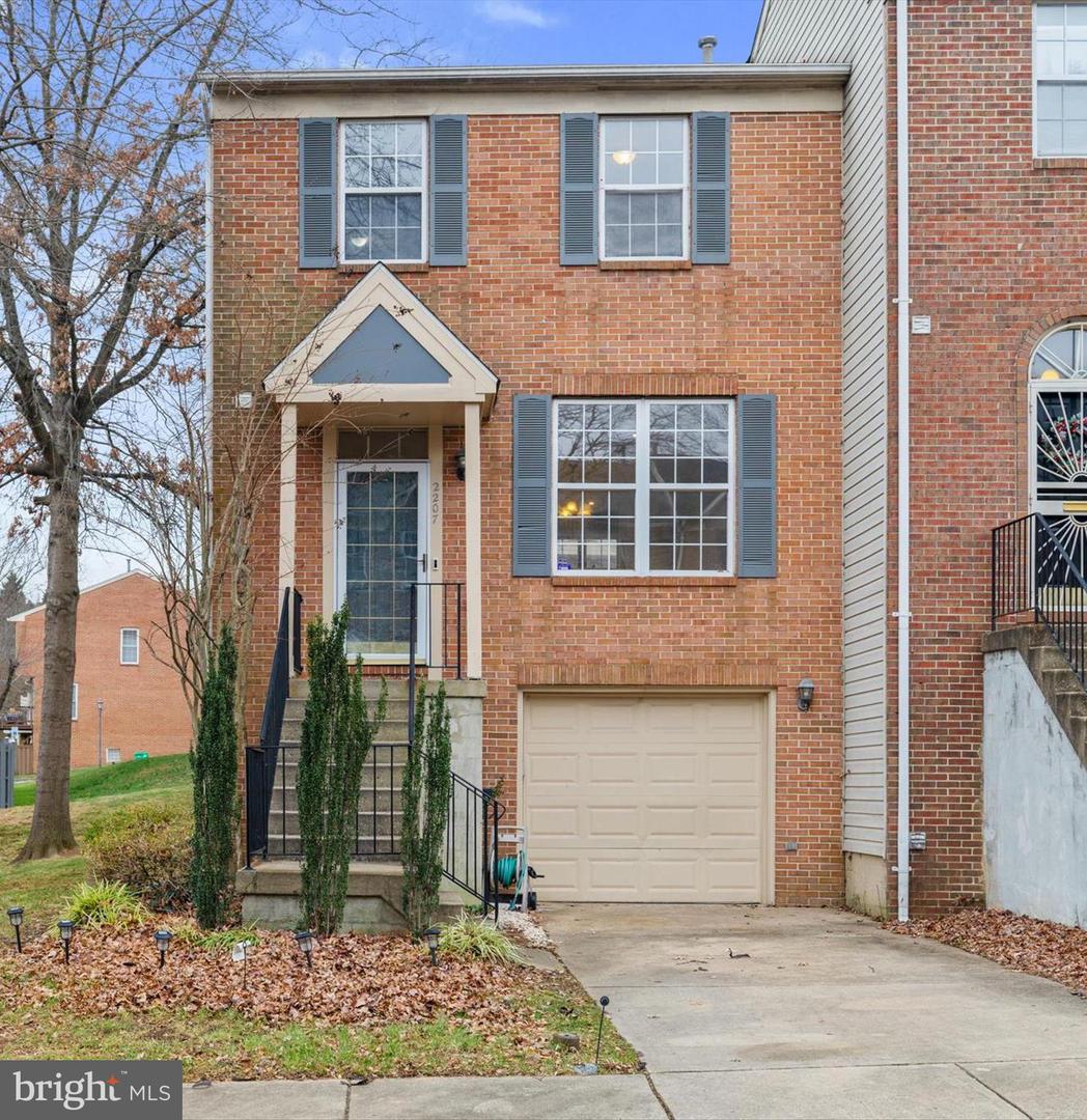 2207 Forest Glade Lane, Suitland