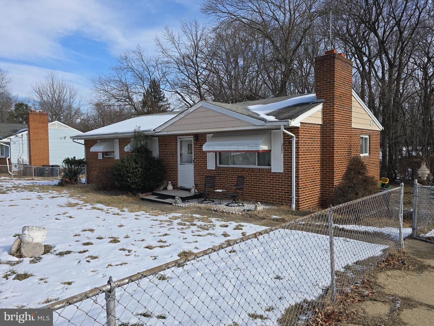 7402 Dryden Place, Clinton