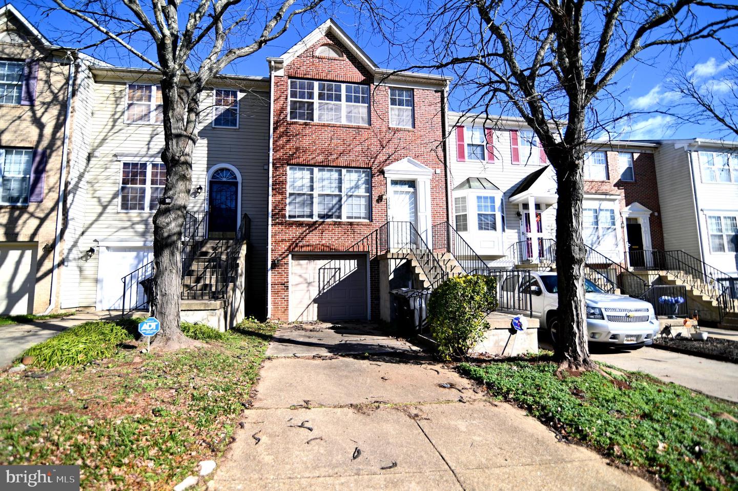 2206 Forest Glade Lane, Suitland