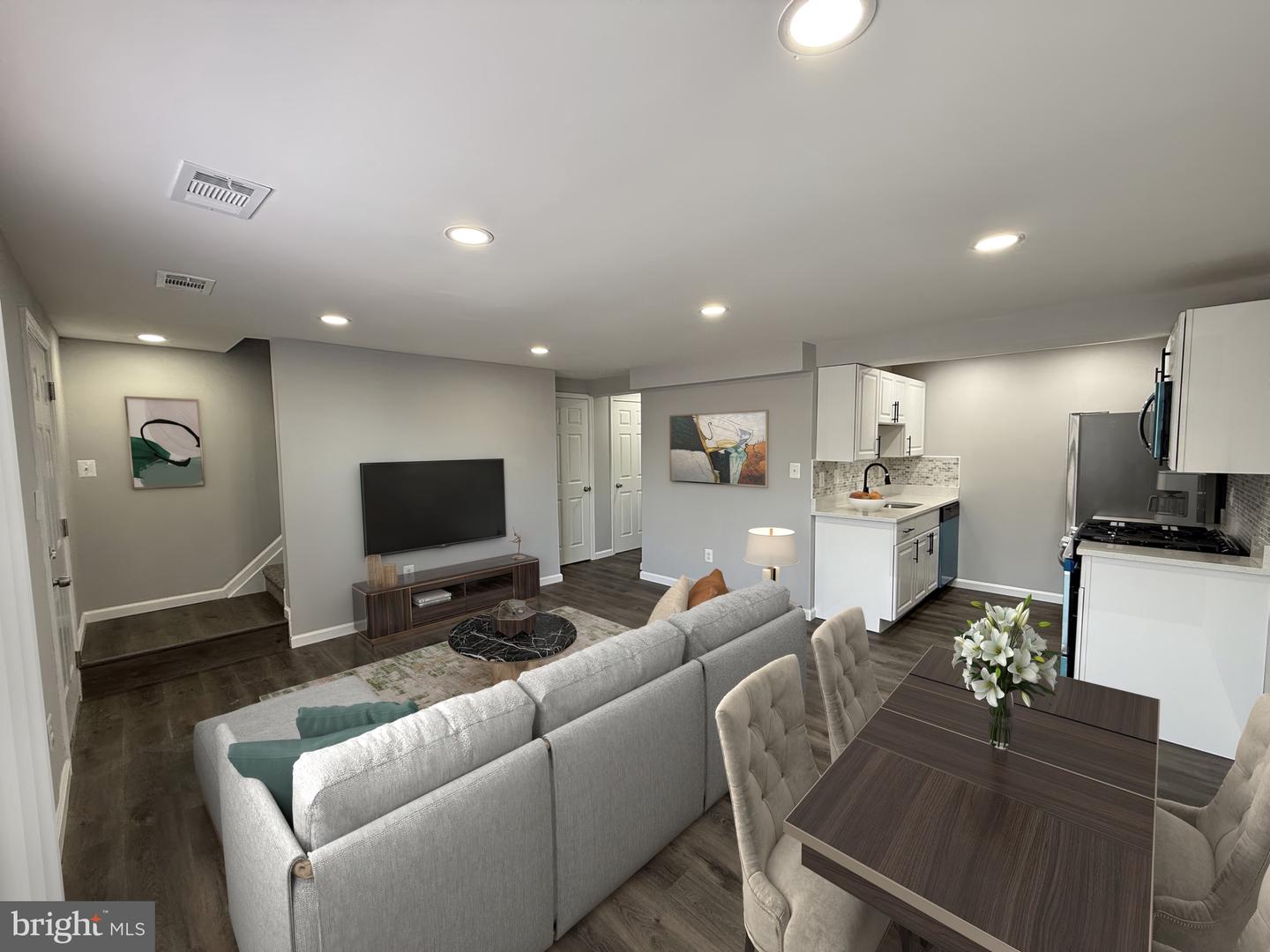 1806 Village Green Drive #d-99, Landover