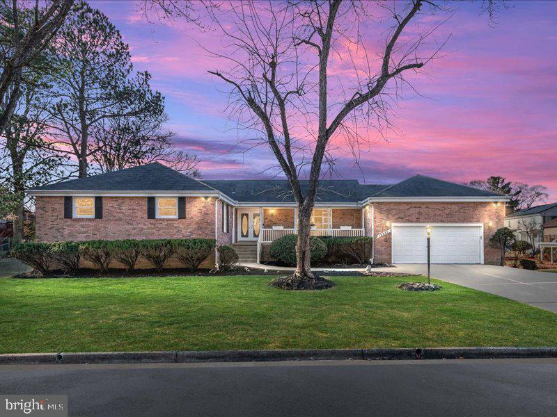 12225 Hollybank Drive, Fort Washington