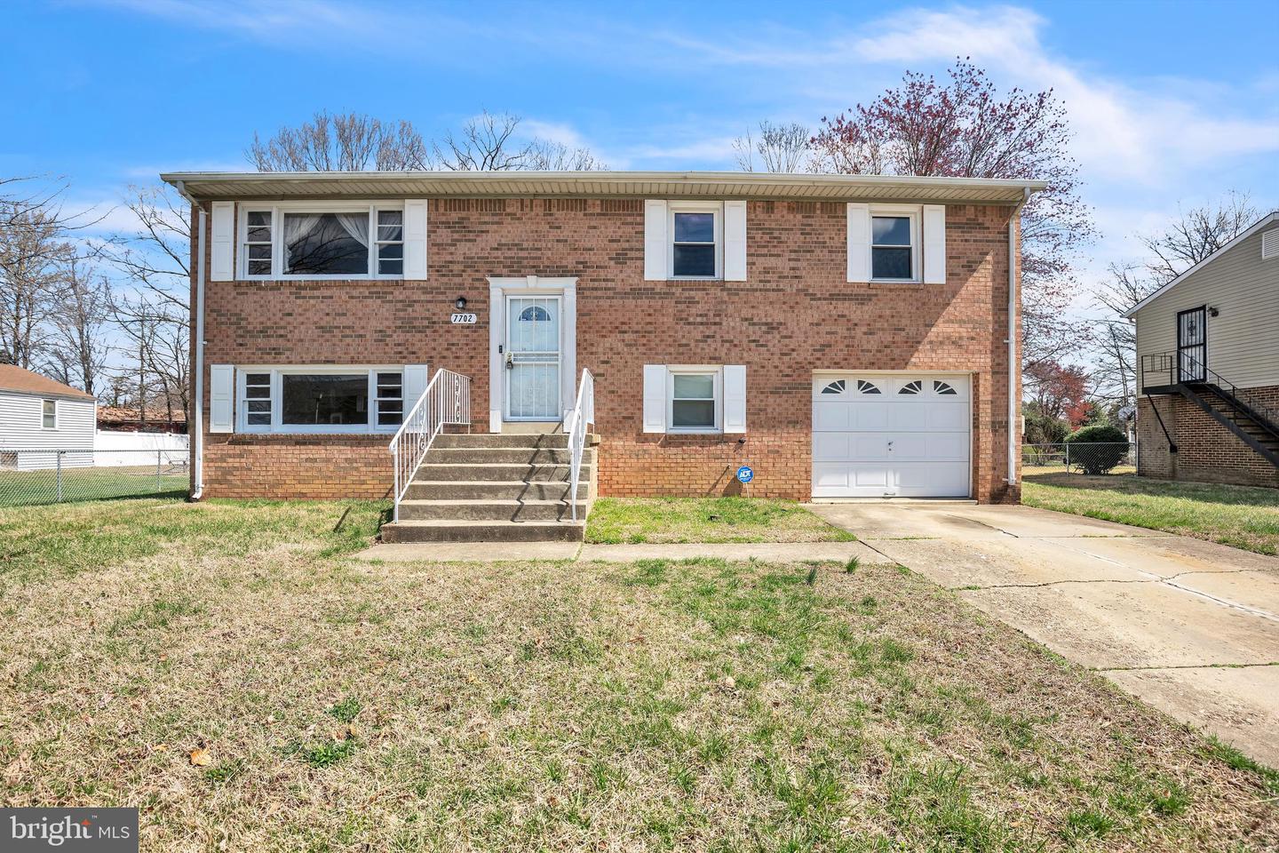 7702 Kirby Manor Court, Clinton