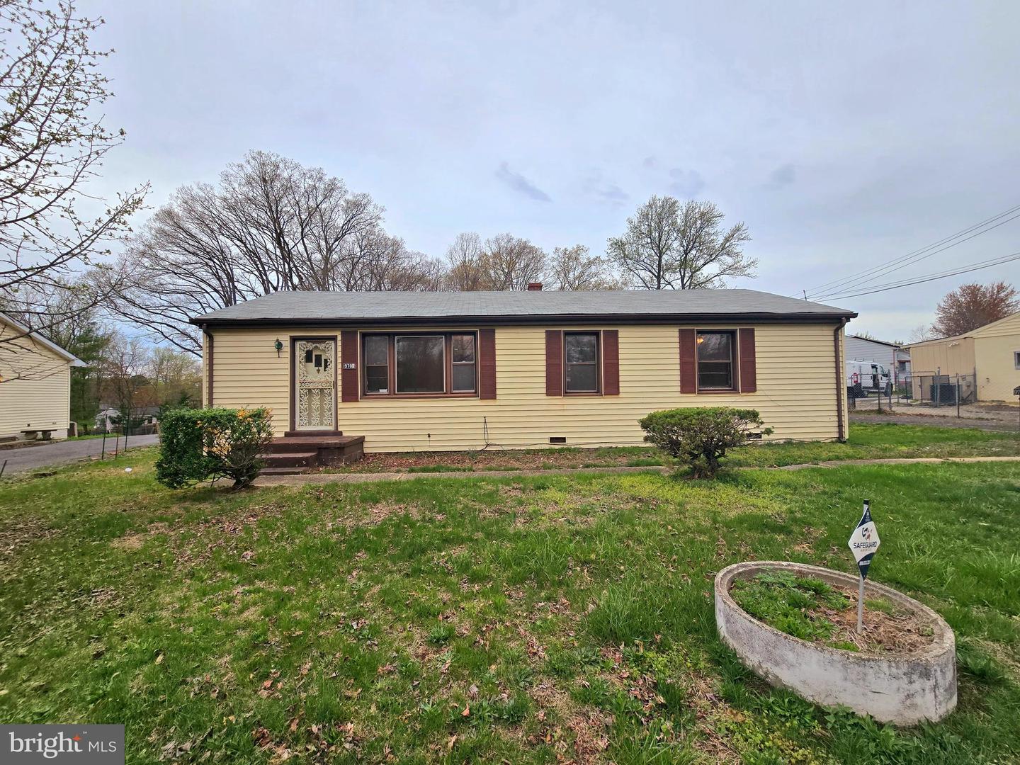 9709 Piscataway Road, Clinton