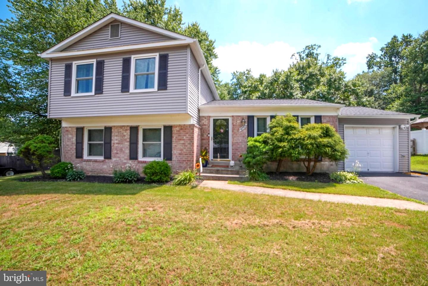 6403 Park Hall Drive W, Laurel