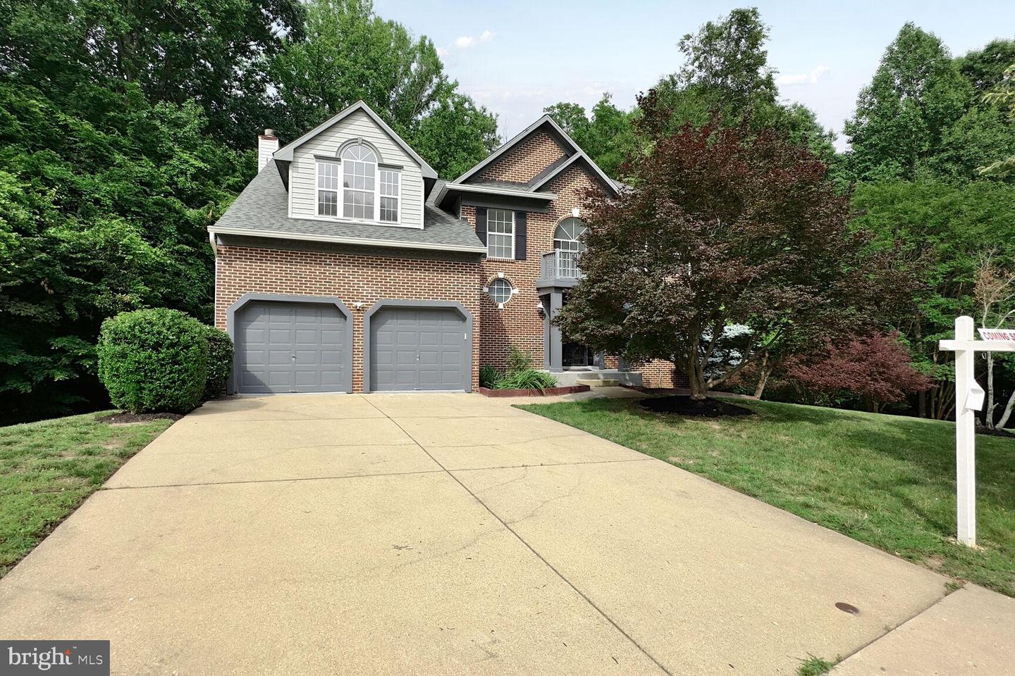 8916 Gladeside Drive, Clinton