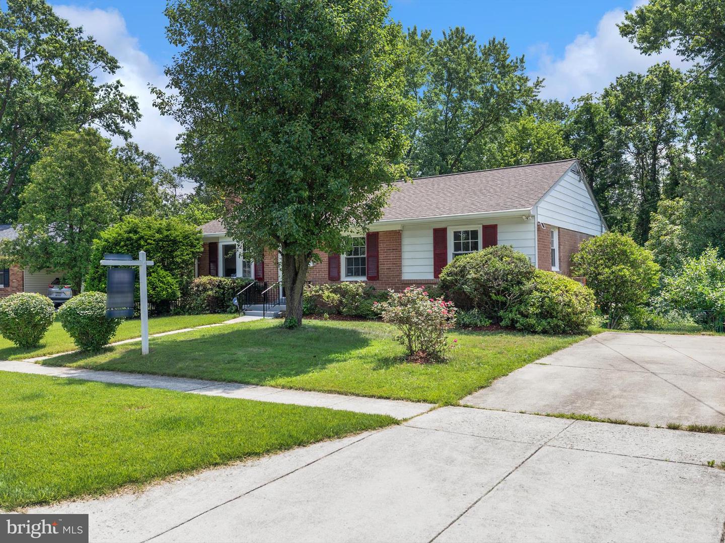 10525 Edgemont Drive, Adelphi