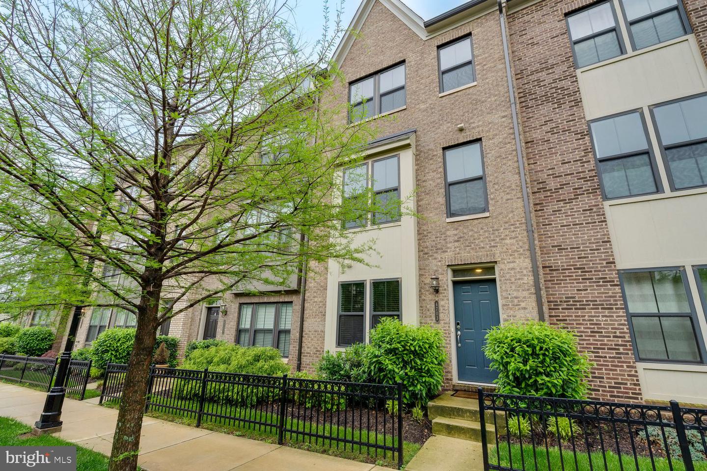 4703 Underwood Street, Riverdale