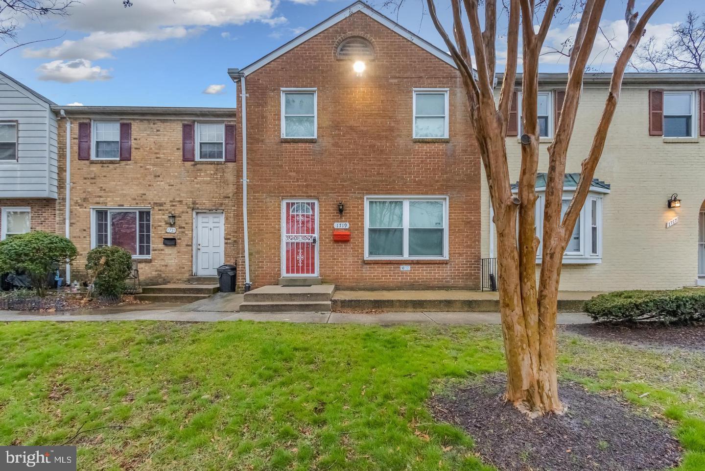 1719 Addison Road S, District Heights