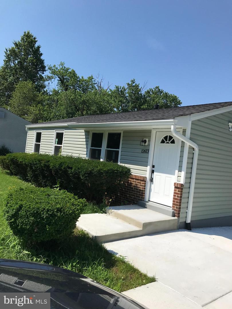 12613 Lunan Road, Clinton