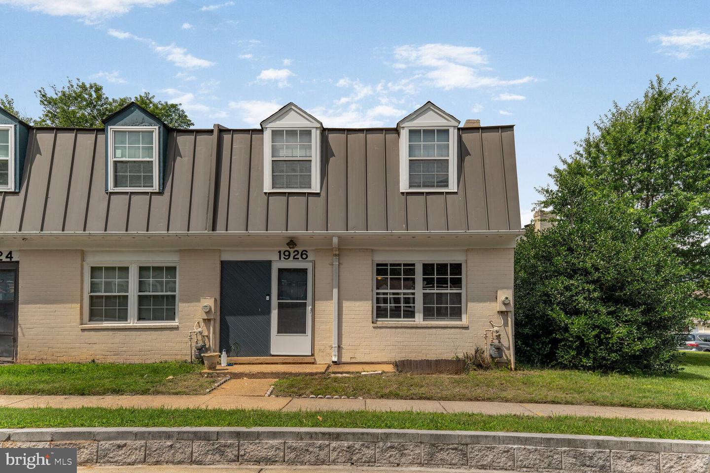 1926 Dutch Village Drive #t-229, Landover